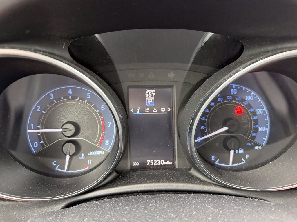 Used 2018 Toyota Corolla iM FWD image 6