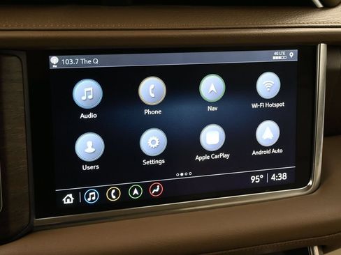 Used 2021 GMC Yukon Denali w/ Denali Premium Package RWD image 10