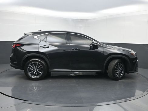 Used 2025 Lexus NX 250 FWD w/ Towing Package (2000 Lbs) image 42