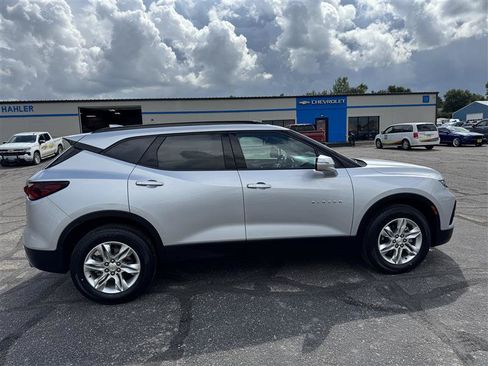 Used 2022 Chevrolet Blazer LT AWD/4WD image 10
