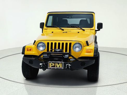 Used 2004 Jeep Wrangler X w/ Wheel Plus Group AWD/4WD image 3