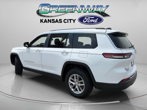 Used 2021 Jeep Grand Cherokee L Laredo w/ Luxury Tech Group I AWD/4WD image 6