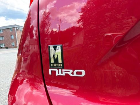 Certified 2024 Kia Niro LX FWD image 12