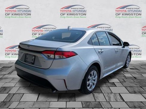 Used 2023 Toyota Corolla LE w/ Carpet Mat Package (TMS) FWD image 3