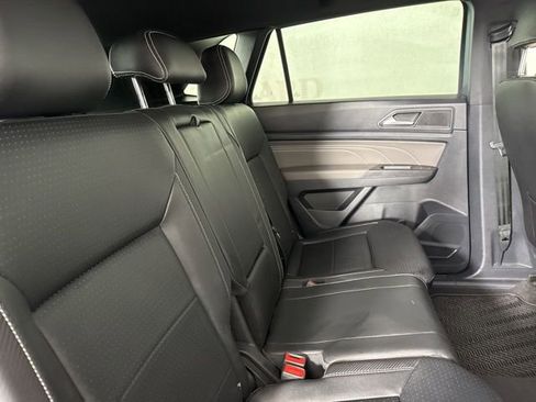 Used 2023 Volkswagen Atlas Cross Sport SE image 18