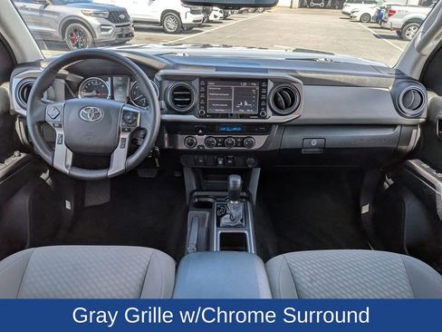 Used 2022 Toyota Tacoma SR5 AWD/4WD image 16