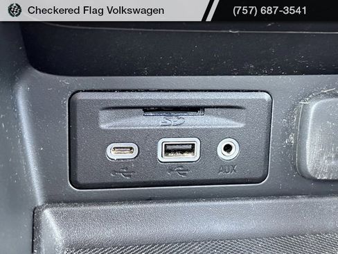 Used 2024 GMC Terrain AT4 image 44