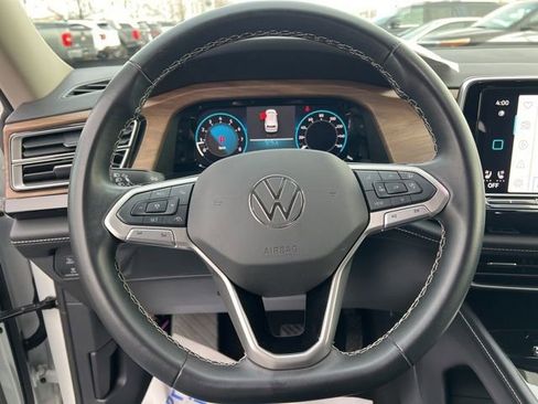 Used 2024 Volkswagen Atlas SE image 13