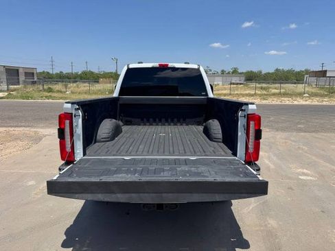 Used 2025 Ford F250 Lariat w/ FX4 Off-Road Package AWD/4WD image 10