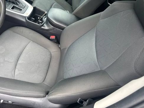 Used 2024 Toyota RAV4 XLE FWD image 11