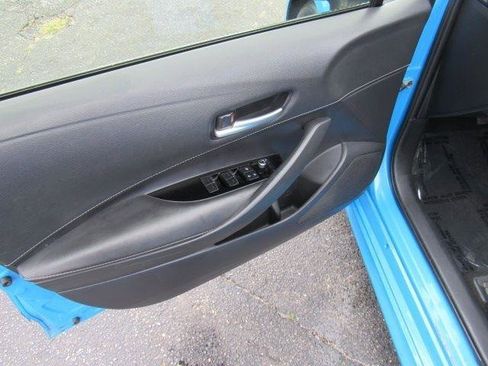 Used 2019 Toyota Corolla SE w/ SE Option Package image 16