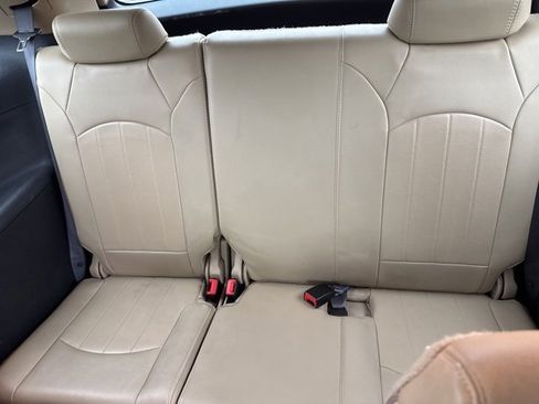 Used 2012 GMC Acadia Denali image 15