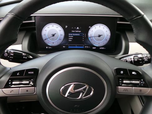Used 2023 Hyundai Tucson SEL w/ Convenience Package FWD image 9