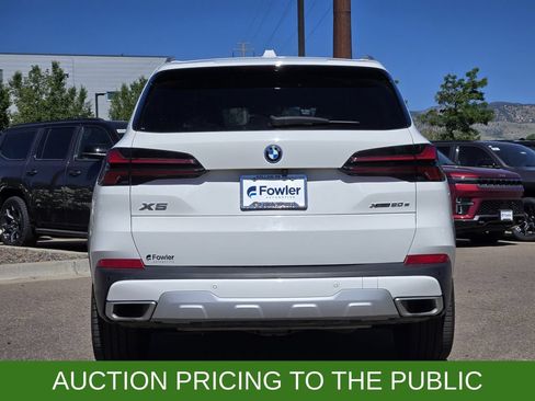 Used 2025 BMW X5 xDrive50e AWD/4WD image 6