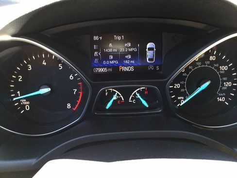 Used 2017 Ford Escape SE w/ Equipment Group 201A AWD/4WD image 26