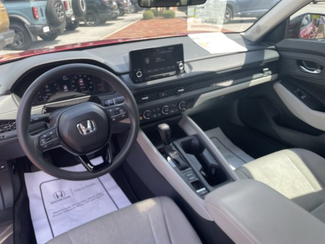 Certified 2025 Honda Accord SE image 17