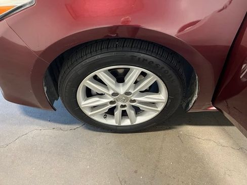 Used 2013 Toyota Avalon XLE FWD image 29