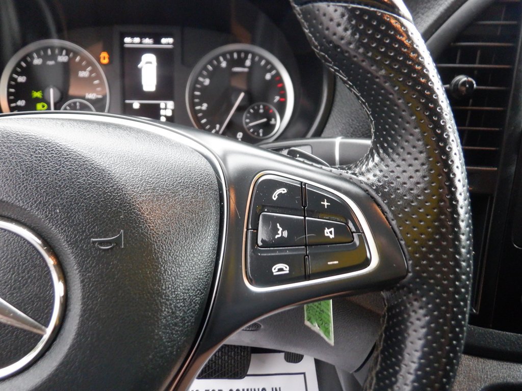 Used 2022 Mercedes-Benz Metris image 16