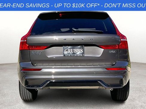 Used 2025 Volvo XC60 B5 Core w/ Protection Package Premier image 6