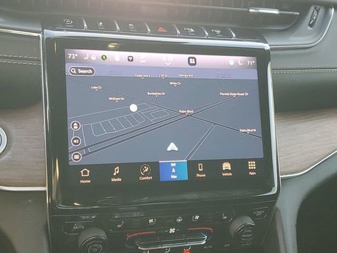 Used 2021 Jeep Grand Cherokee L Summit w/ Advanced Protech Group IV image 17