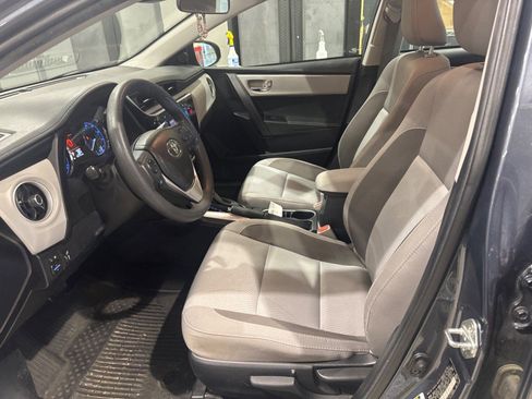 Used 2018 Toyota Corolla LE w/ Body Protection Package image 5