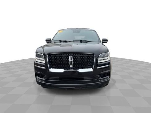 Used 2021 Lincoln Navigator Reserve image 3
