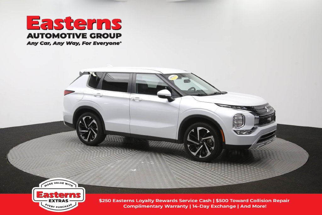 Used 2024 Mitsubishi Outlander SE FWD image 50