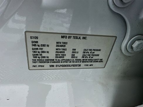 Used 2020 Tesla Model Y Long Range image 12