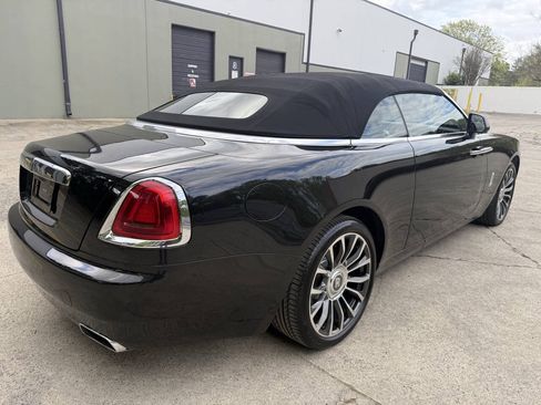 Used 2018 Rolls-Royce Dawn RWD image 7