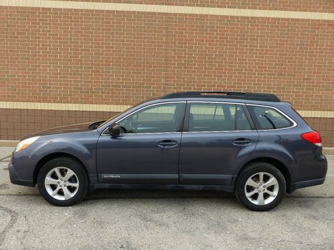 Used 2014 Subaru Outback 2.5i w/ Popular Package #1A AWD/4WD image 5