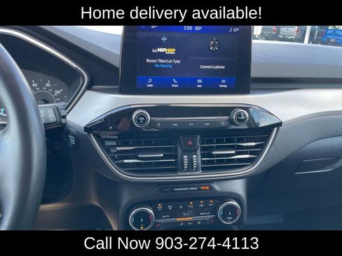 Used 2022 Ford Escape SEL image 18