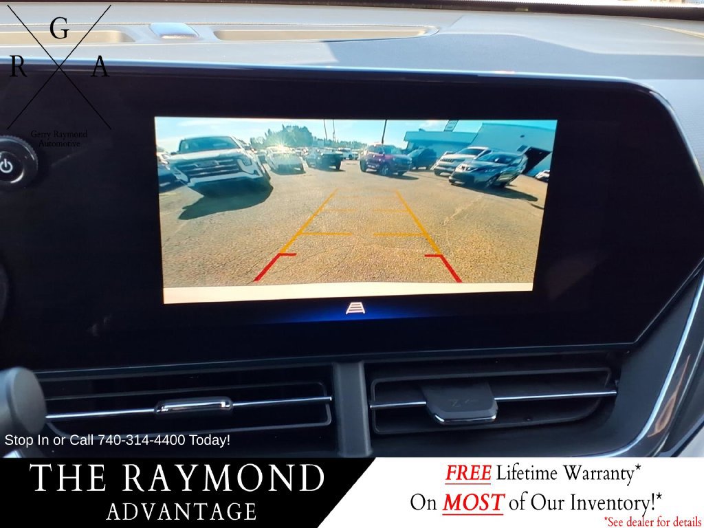 Used 2025 Chevrolet Trax RS w/ Sunroof Package FWD image 22