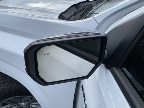 Used 2026 Chevrolet Colorado LT image 38