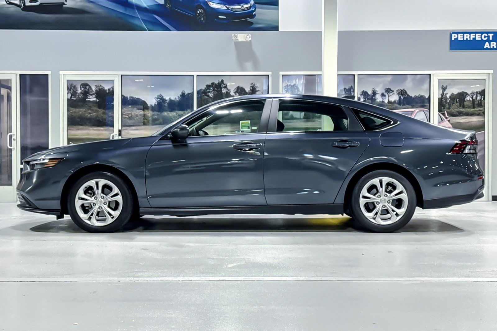Used 2024 Honda Accord LX image 2