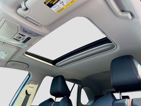 Used 2022 Toyota RAV4 Adventure w/ Convenience Package image 27