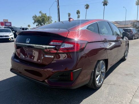 Used 2018 Honda Clarity Plug-In Hybrid image 3