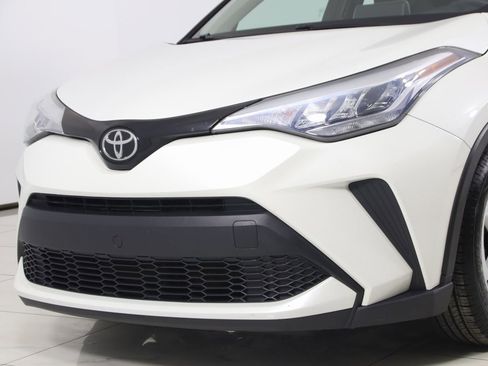 Used 2021 Toyota C-HR LE image 45