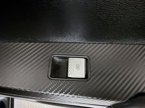 Used 2024 Mitsubishi Outlander SE Black Edition image 31