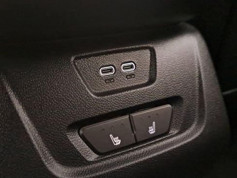 Used 2024 Chevrolet Blazer EV RS image 16