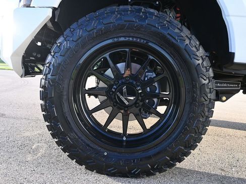 New 2026 Ford F350 Platinum w/ FX4 Off-Road Package AWD/4WD image 11