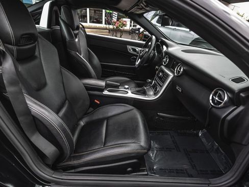 Used 2014 Mercedes-Benz SLK 250 w/ Sport Package image 20