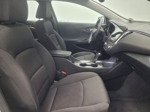Used 2020 Chevrolet Malibu LT FWD image 21