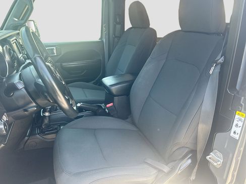 Used 2019 Jeep Wrangler Sport AWD/4WD image 19