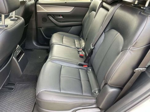 Used 2025 MAZDA CX-90 3.3 Turbo w/ Preferred Package AWD/4WD image 12
