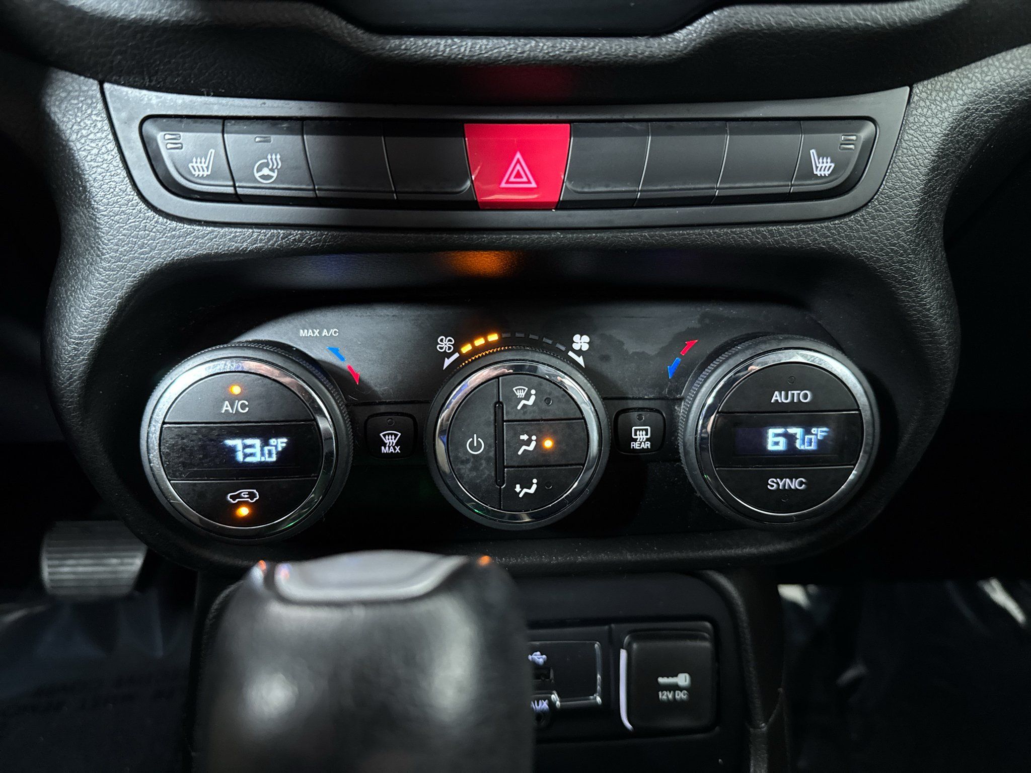 Used 2016 Jeep Renegade Limited w/ Safety & Security Group AWD/4WD image 24