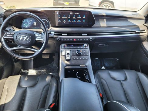 Used 2024 Hyundai Palisade Limited AWD/4WD image 19