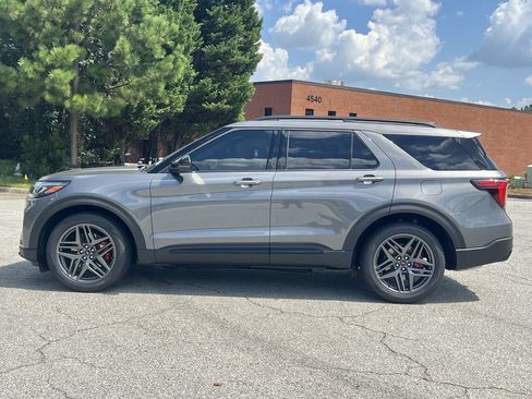 New 2026 Ford Explorer ST w/ Sun And Sound Package AWD/4WD image 21