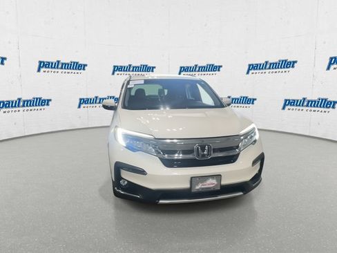 Used 2019 Honda Pilot Touring image 3