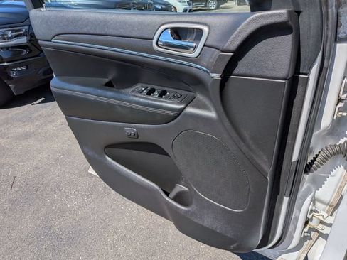 Certified 2018 Jeep Grand Cherokee Limited AWD/4WD image 22