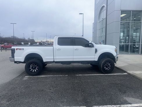 Used 2019 Ford F250 Lariat w/ Lariat Ultimate Package image 5